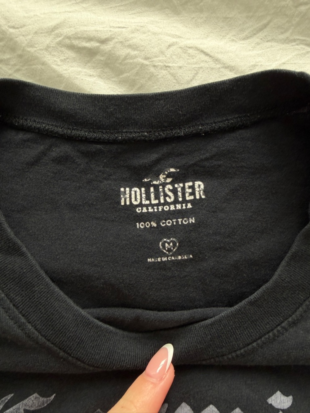 Hollister Black 'Cosmic Soul' Graphic Crop Tee - Picture 4 of 4